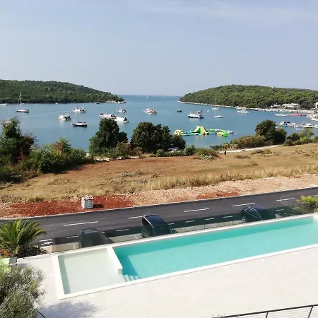 Luton Apartamento Banjole