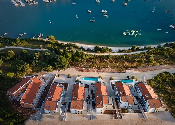 Luton Apartman Banjole